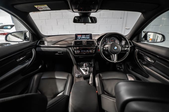 2025 BMW M4