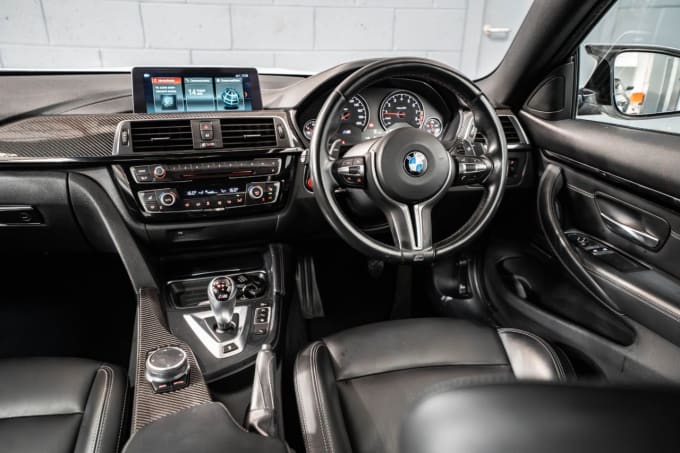 2025 BMW M4