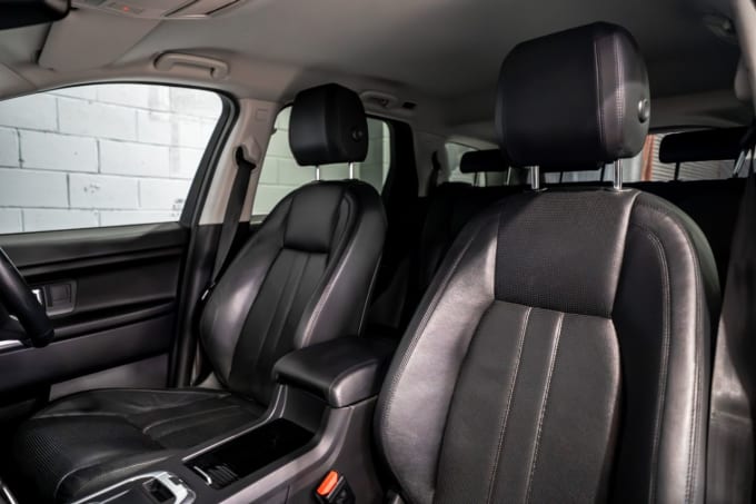 2025 Land Rover Discovery Sport