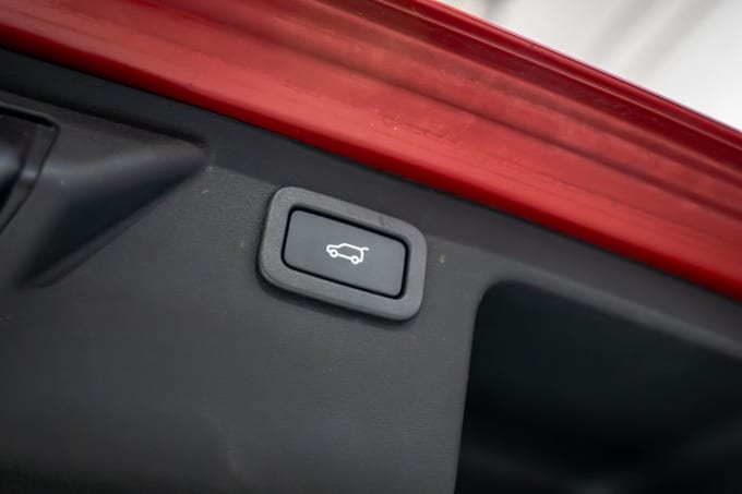 2025 Land Rover Discovery Sport