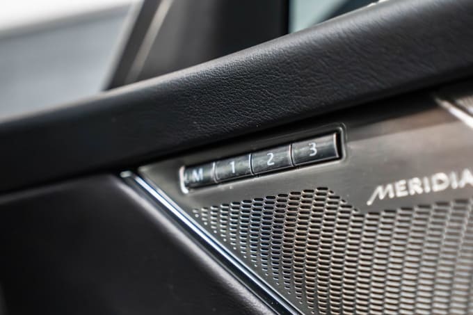 2025 Jaguar F-pace