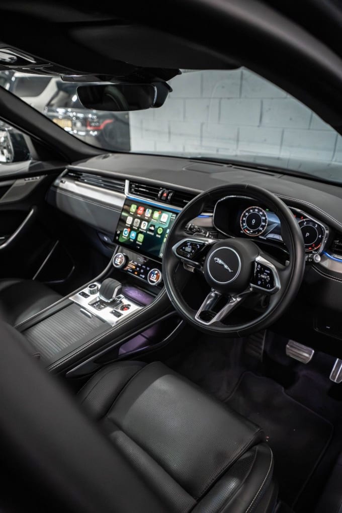 2025 Jaguar F-pace