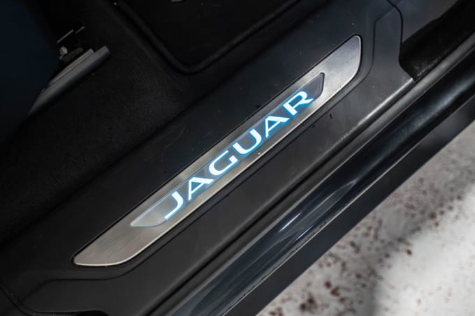 2025 Jaguar F-pace