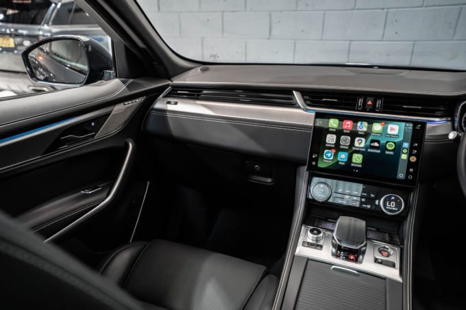 2025 Jaguar F-pace