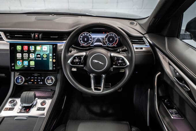2025 Jaguar F-pace