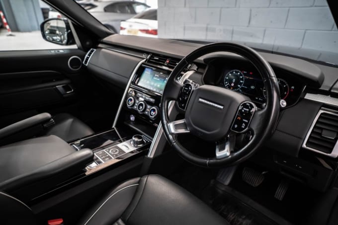 2025 Land Rover Discovery