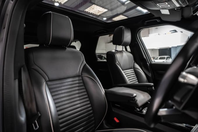 2025 Land Rover Discovery