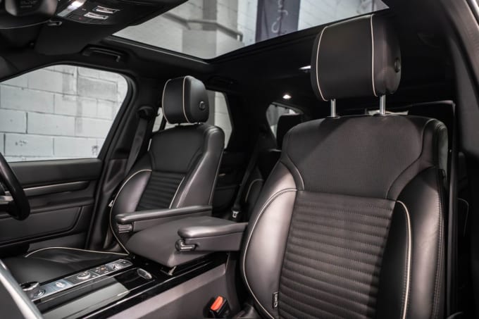 2025 Land Rover Discovery