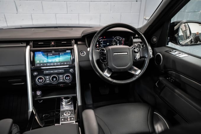 2025 Land Rover Discovery