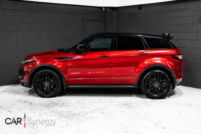 2025 Land Rover Range Rover Evoque