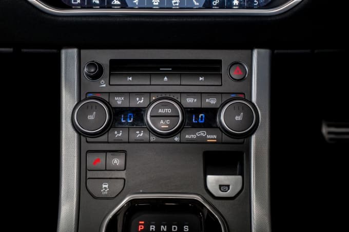 2025 Land Rover Range Rover Evoque