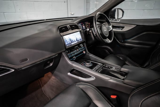 2025 Jaguar F-pace