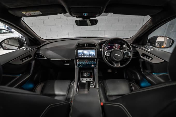 2025 Jaguar F-pace