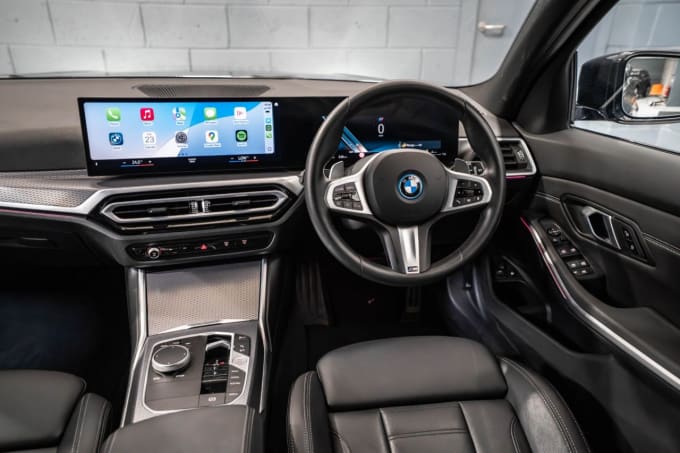 2024 BMW 3 Series