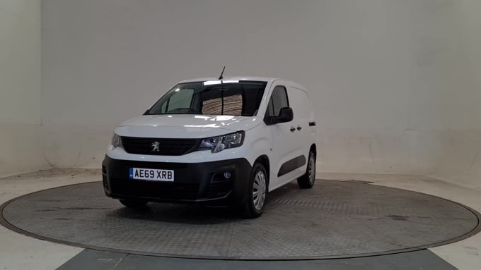 2025 Peugeot Partner