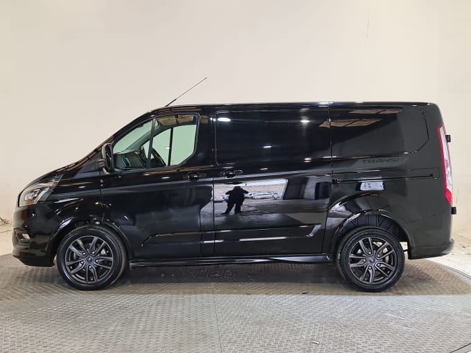 2024 Ford Transit Custom