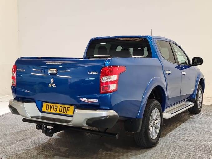 2024 Mitsubishi L200