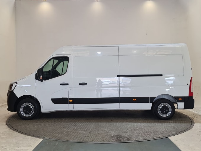 2024 Renault Master