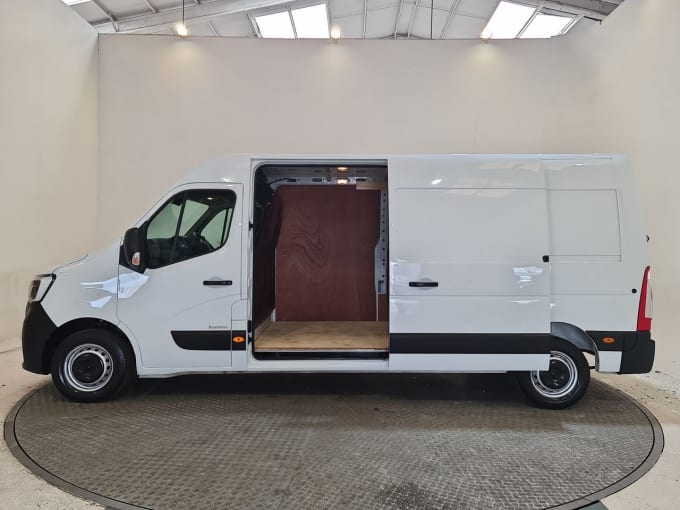 2024 Renault Master