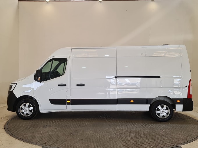 2024 Renault Master