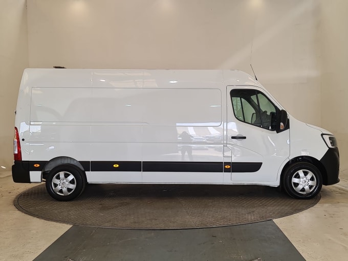 2024 Renault Master