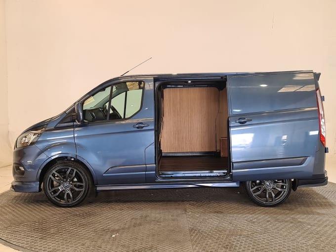 2024 Ford Transit Custom