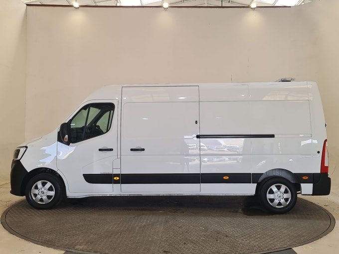 2024 Renault Master