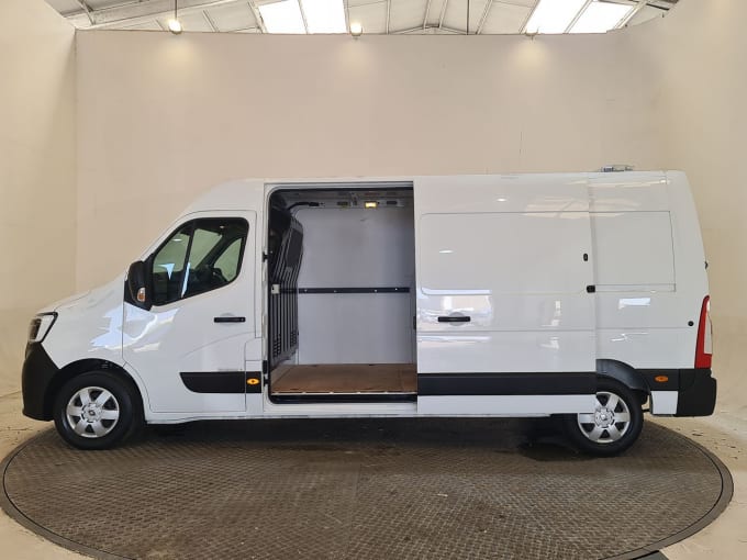 2024 Renault Master