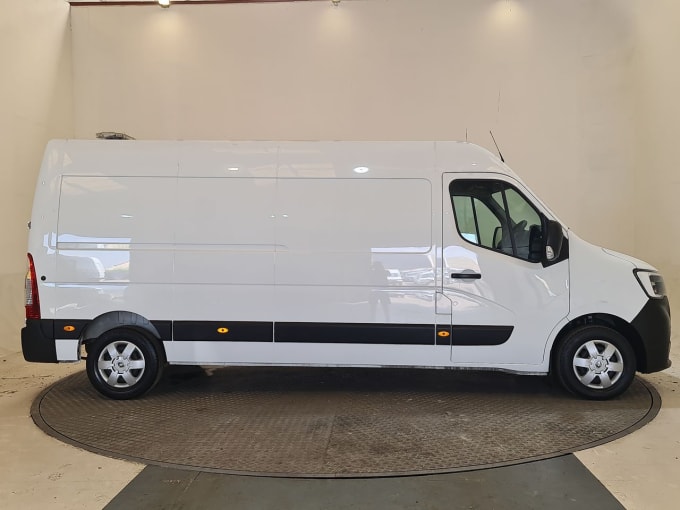 2024 Renault Master