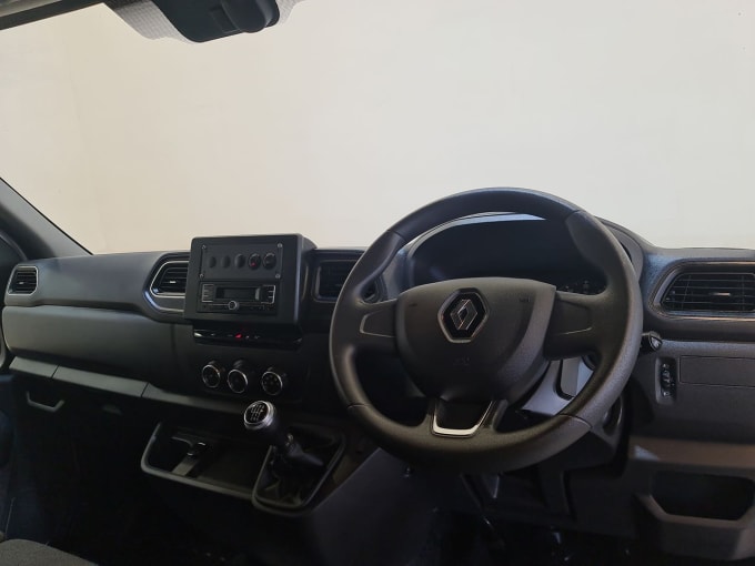 2024 Renault Master