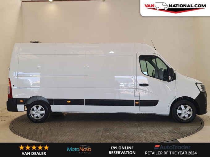 2025 Renault Master