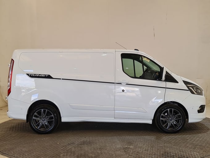 2024 Ford Transit Custom