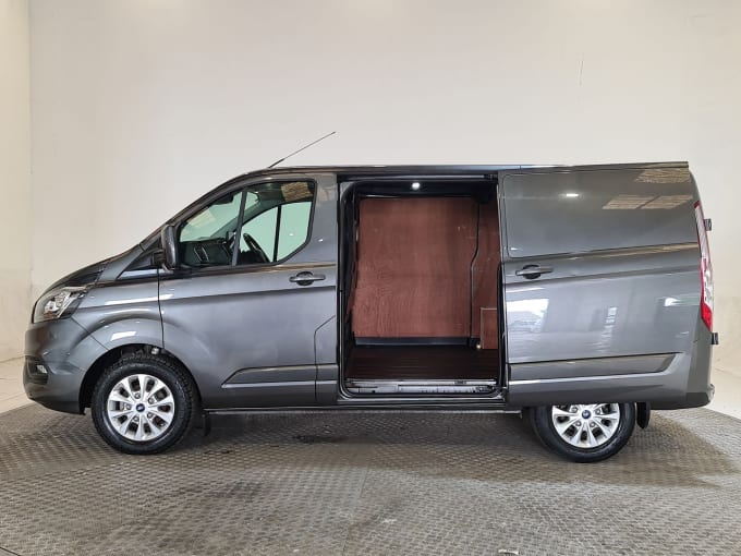 2024 Ford Transit Custom