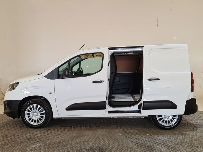 2025 Toyota Proace City