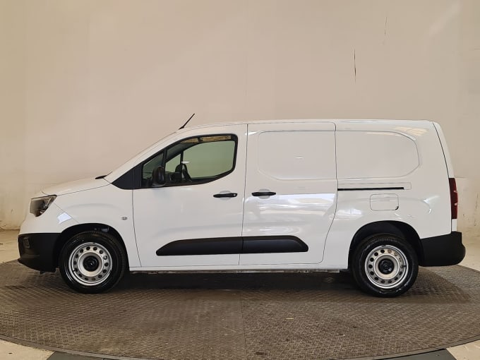 2025 Vauxhall Combo