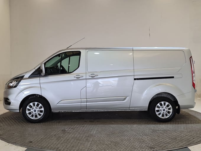 2024 Ford Transit Custom