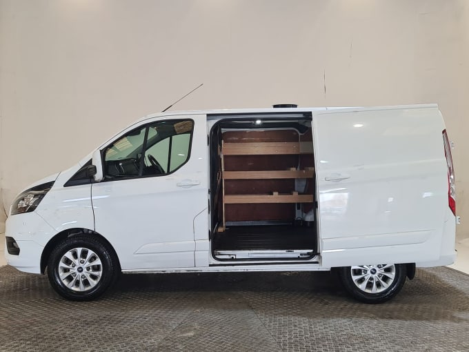 2024 Ford Transit Custom