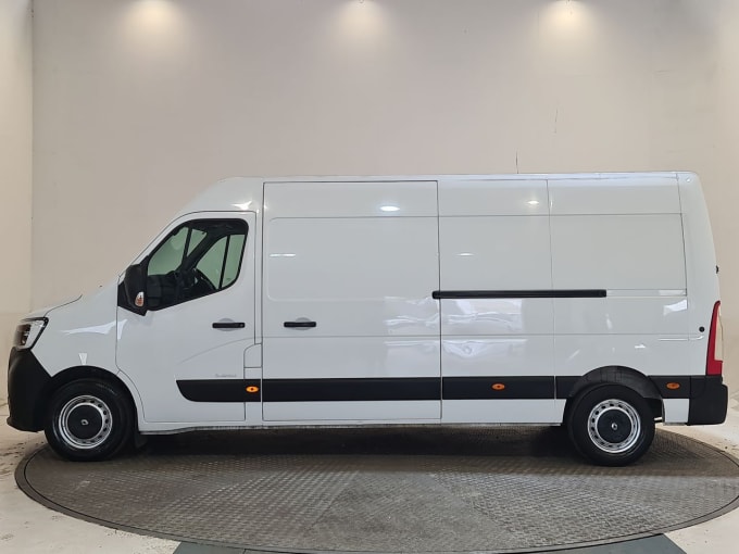 2024 Renault Master