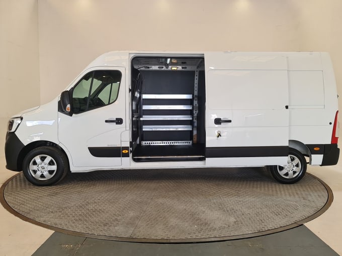 2024 Renault Master