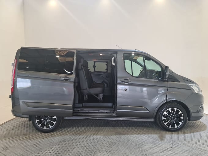 2024 Ford Transit Custom