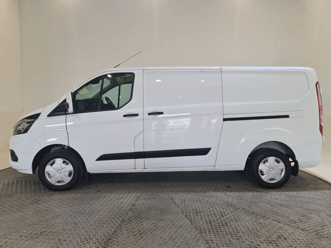 2024 Ford Transit Custom