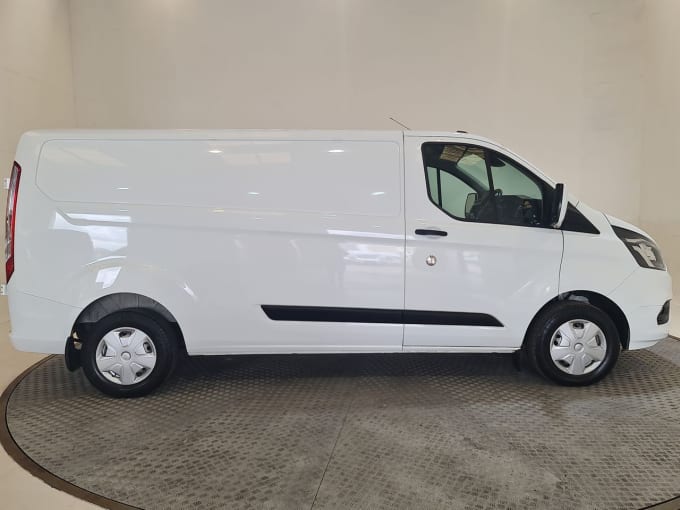 2024 Ford Transit Custom