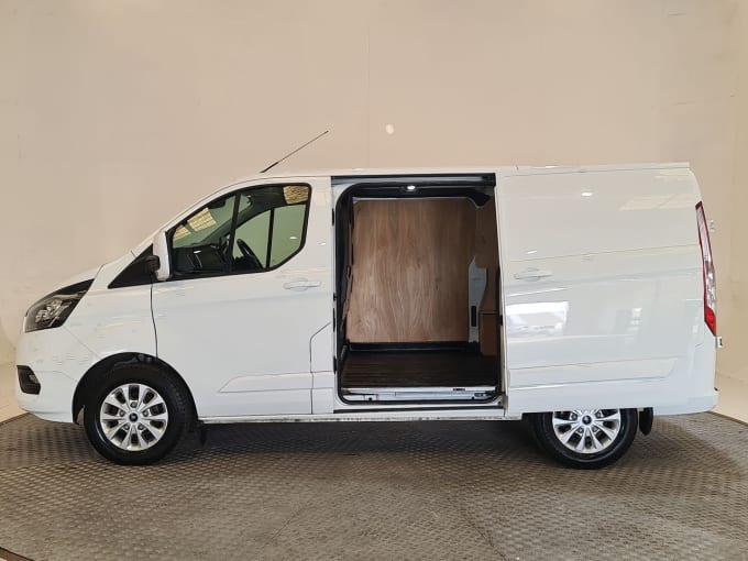 2024 Ford Transit Custom