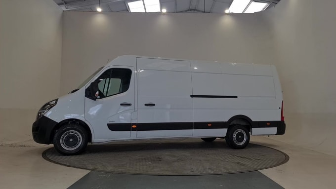 2024 Vauxhall Movano