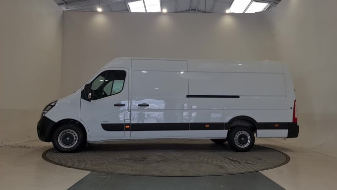 2024 Vauxhall Movano