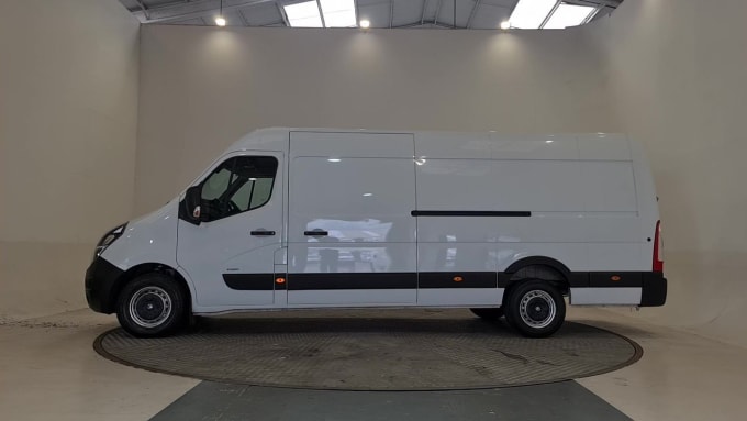 2024 Vauxhall Movano