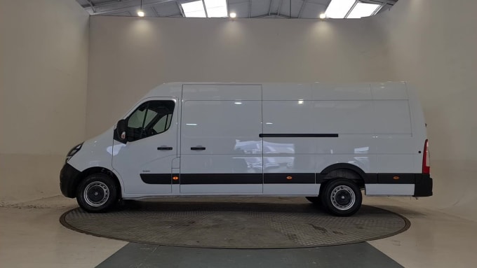 2024 Vauxhall Movano