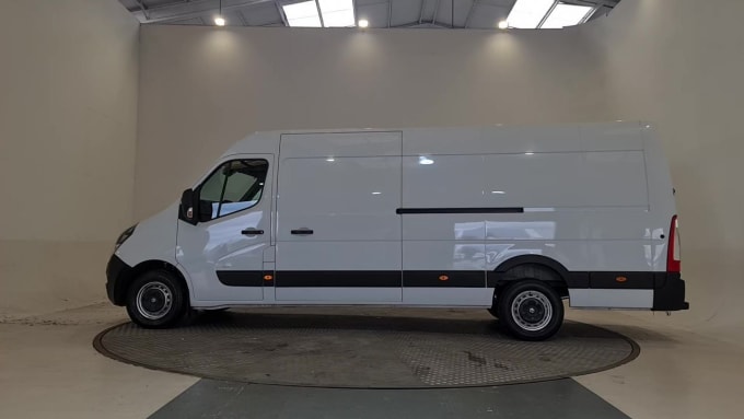 2024 Vauxhall Movano