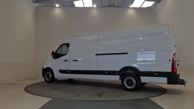 2024 Vauxhall Movano