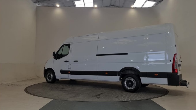 2024 Vauxhall Movano